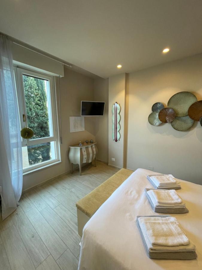 Caprice 2.0 Apartment Пескиера дел Гарда Екстериор снимка