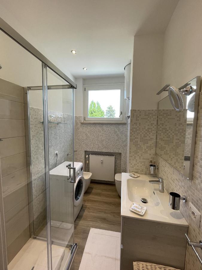 Caprice 2.0 Apartment Пескиера дел Гарда Екстериор снимка