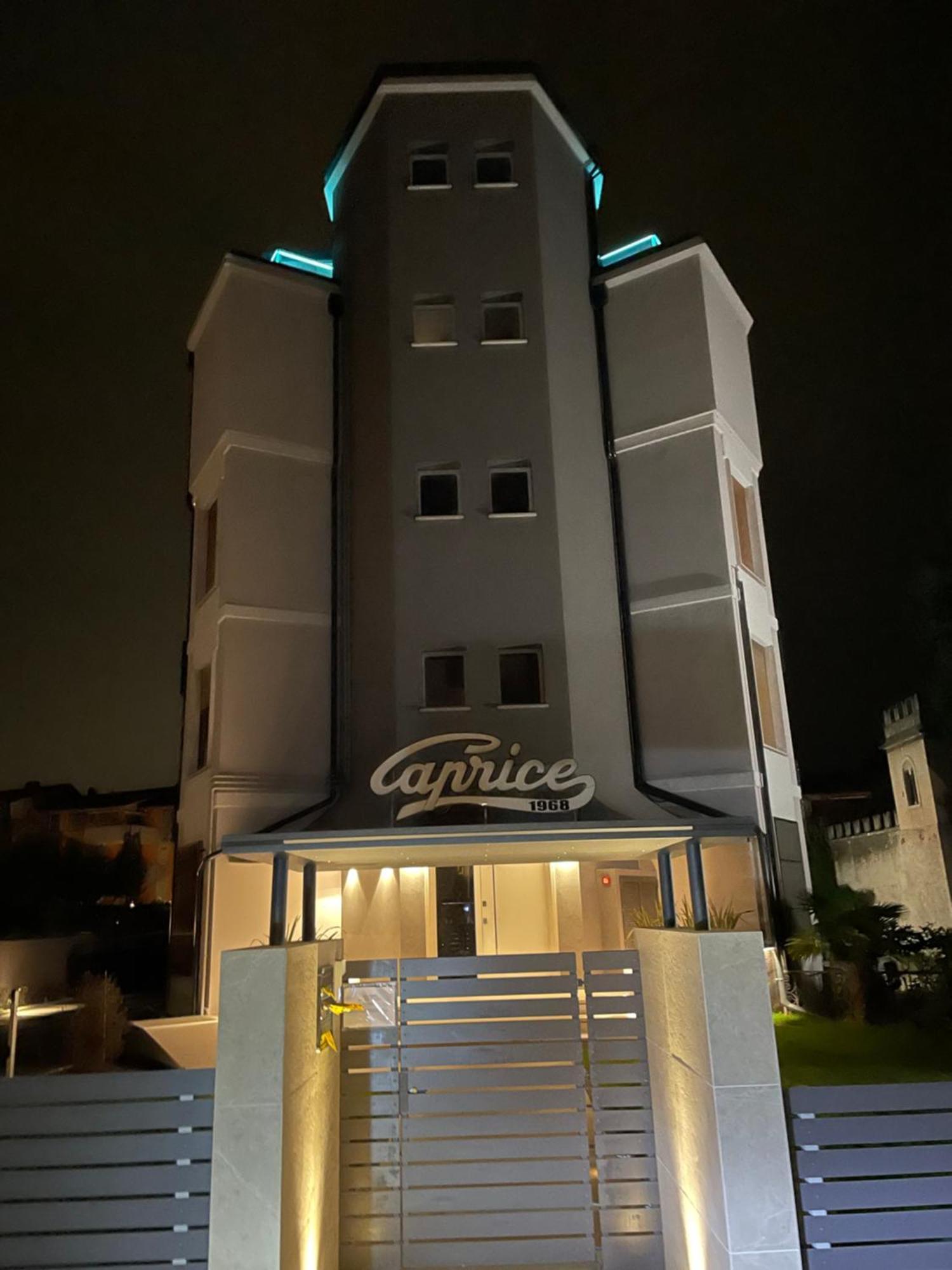 Caprice 2.0 Apartment Пескиера дел Гарда Екстериор снимка